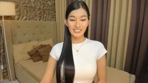 hunkhomerontop online show from 17, 11, 2025