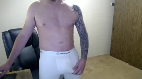 Snapshot of hunter_jayden7 chatting on 28, 6, 2026 TypsyT7 online show from 28, 6, 2026