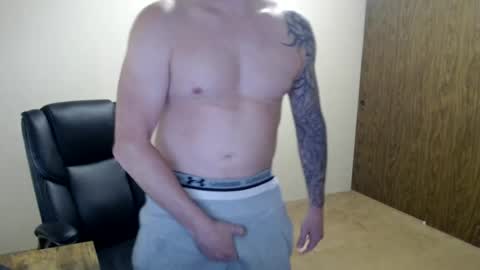 Snapshot of hunter_jayden7 chatting on 12, 7, 2026 TypsyT7 online show from 12, 7, 2026
