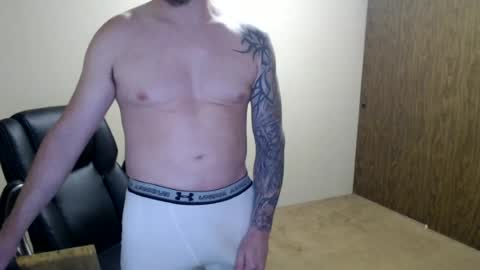 Snapshot of hunter_jayden7 chatting on 14, 7, 2026 TypsyT7 online show from 14, 7, 2026