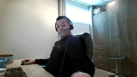 hurley7890 online show from 15, 12, 2025