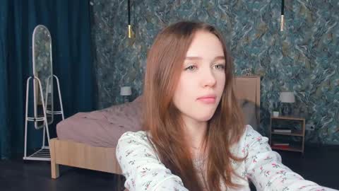 Snapshot of hwadwellingham chatting on 6, 6, 2026 Lily online show from 6, 6, 2026