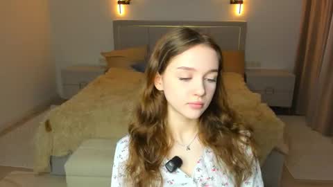 Snapshot of hwadwellingham chatting on 10, 7, 2026 Lily online show from 10, 7, 2026