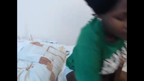 Snapshot of hyacinth_b chatting on 9, 6, 2026 hyacinth_b online show from 9, 6, 2026