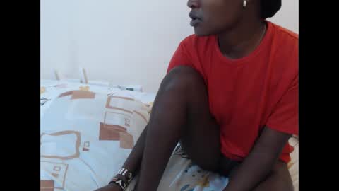 Snapshot of hyacinth_b chatting on 11, 6, 2026 hyacinth_b online show from 11, 6, 2026