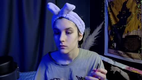 Hyeon Jin online show from 8, 2, 2025