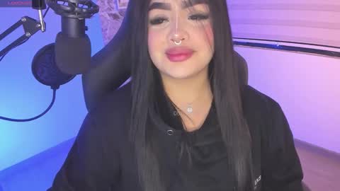 Ari online show from 9, 10, 2025