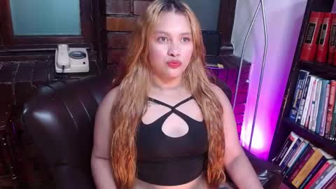 Snapshot of i_am_karoll chatting on 4, 6, 2026 karoll online show from 4, 6, 2026