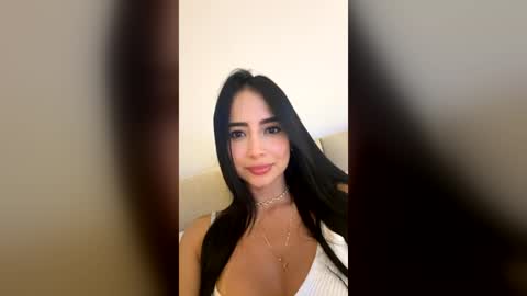Snapshot of i_bella_sofia chatting on 5, 7, 2026 Bella Sofia online show from 5, 7, 2026
