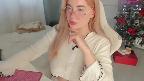 HiI am  EvaPVT is open  online show from 23, 12, 2025