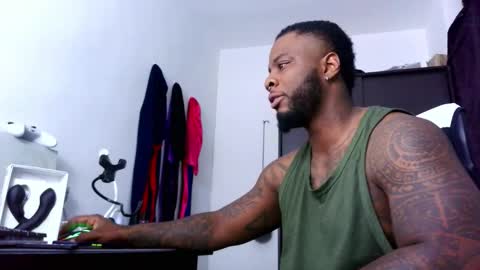 Snapshot of iam_hotbbc chatting on 4, 11, 2025 Mr H Independent model online show from 4, 11, 2025