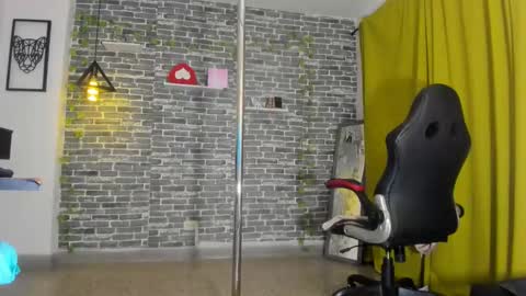 Samy   online show from 4, 2, 2025