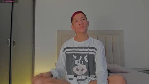 Juliiiiian online show from 5, 12, 2025