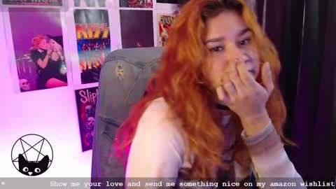Snapshot of iammari_ chatting on 1, 1, 2025 Mari online show from 1, 1, 2025