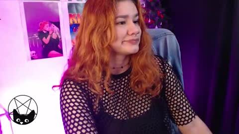Snapshot of iammari_ chatting on 6, 1, 2025 Mari online show from 6, 1, 2025