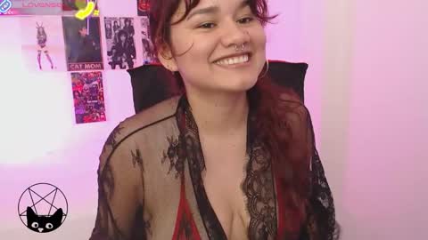 Snapshot of iammari_ chatting on 24, 9, 2025 Mari online show from 24, 9, 2025