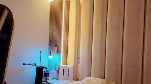 Nyxy online show from 2, 4, 2026