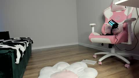 Snapshot of iampiggygirl chatting on 26, 5, 2026 Dilya online show from 26, 5, 2026