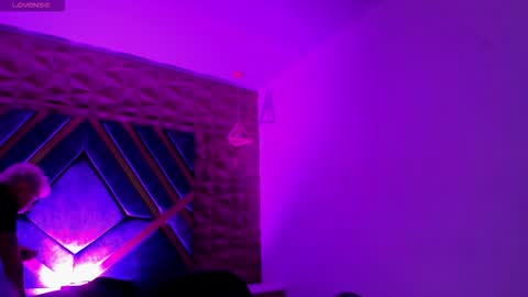 IAN CASTILLO online show from 2, 2, 2026