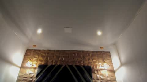 IAN CASTILLO online show from 7, 4, 2026