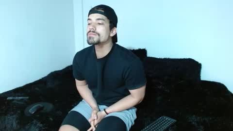 Ian Davis online show from 4, 11, 2025