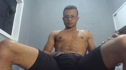 Snapshot of ian_tuner chatting on 17, 12, 2024 ian_tuner online show from 17, 12, 2024