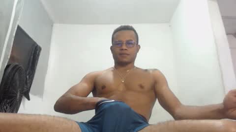 Snapshot of ian_tuner chatting on 17, 9, 2025 ian_tuner online show from 17, 9, 2025