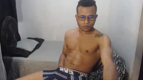 Snapshot of ian_tuner chatting on 6, 1, 2026 ian_tuner online show from 6, 1, 2026