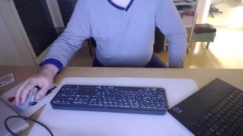 iandy12 online show from 23, 4, 2026