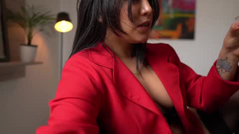 Snapshot of iartecaffe chatting on 20, 1, 2025 Lisselle Vermicelli online show from 20, 1, 2025