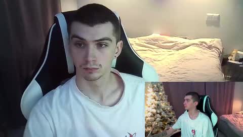 MAX online show from 12, 1, 2025