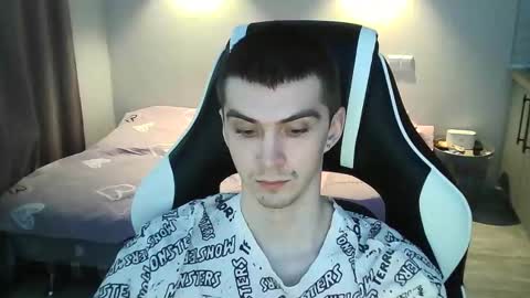 MAX online show from 26, 1, 2025