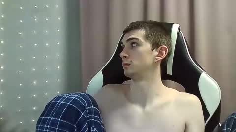 MAX online show from 29, 1, 2025