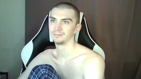 MAX online show from 2, 2, 2025