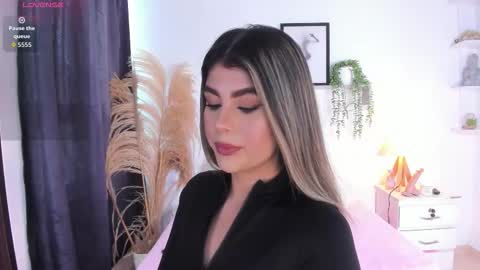 ice_y_abigail online show from 19, 1, 2026