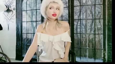 Snapshot of icefoxshadow chatting on 15, 5, 2026 onlif4ns lizzy dolly online show from 15, 5, 2026