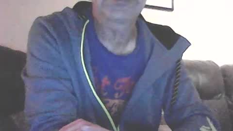 Snapshot of icemandude chatting on 25, 7, 2026 icemandude online show from 25, 7, 2026