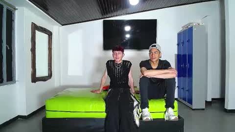 THOMAS AND DAMIAND online show from 12, 11, 2025