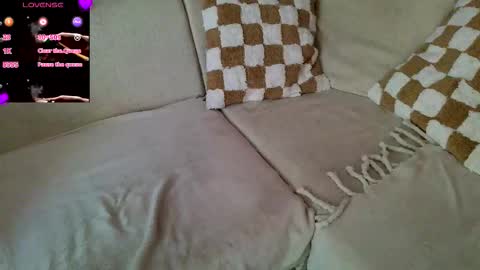 Snapshot of ich_hh chatting on 30, 10, 2025 SnowTiger online show from 30, 10, 2025