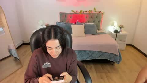Snapshot of icysweetcam chatting on 13, 6, 2026 Icy online show from 13, 6, 2026