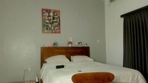 Moni online show from 12, 1, 2025