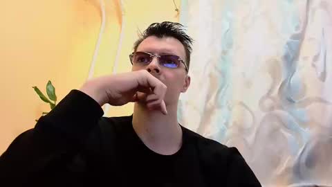 Snapshot of idici chatting on 8, 12, 2024 idici online show from 8, 12, 2024