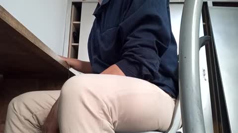 Snapshot of idris_izan chatting on 30, 10, 2025 idris izan online show from 30, 10, 2025