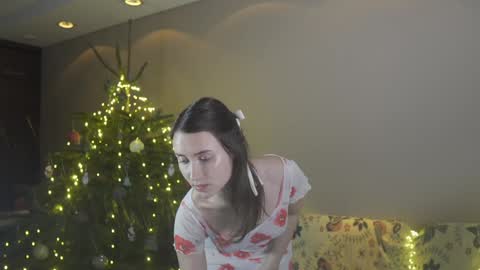 Snapshot of ifyouleave chatting on 27, 12, 2024 Belle online show from 27, 12, 2024