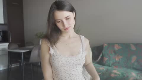 Snapshot of ifyouleave chatting on 18, 2, 2025 Belle online show from 18, 2, 2025