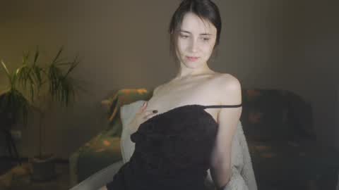 Snapshot of ifyouleave chatting on 22, 2, 2025 Belle online show from 22, 2, 2025