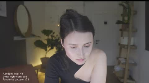 Snapshot of ifyouleave chatting on 17, 10, 2025 Belle online show from 17, 10, 2025