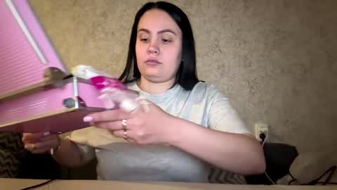 Snapshot of ileanapomponi chatting on 14, 3, 2026 Val online show from 14, 3, 2026