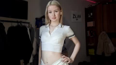 ShyLuna online show from 18, 3, 2026