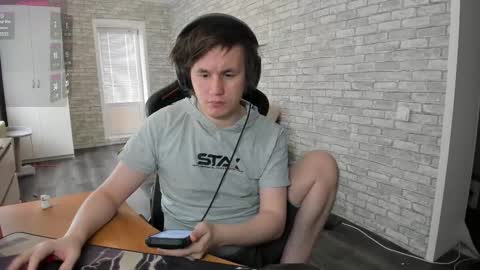 iliaskris online show from 1, 3, 2025